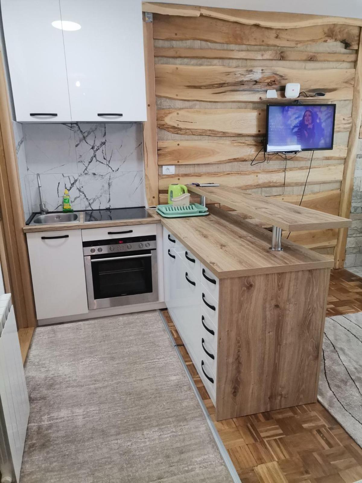 Apartmani Kosuta- Ljiljana Dokanovic Яхорина Экстерьер фото